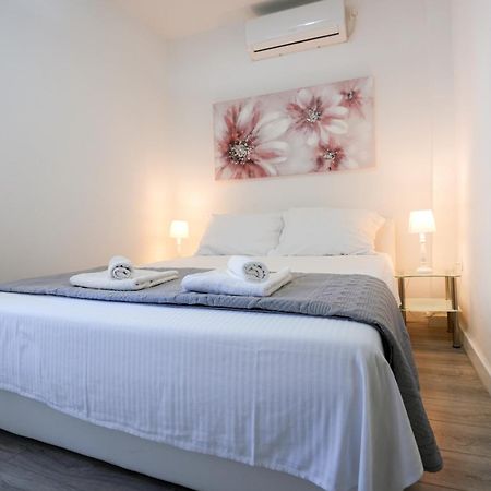 Apartment Kaya Prime Location In Old Town Zadar Bagian luar foto