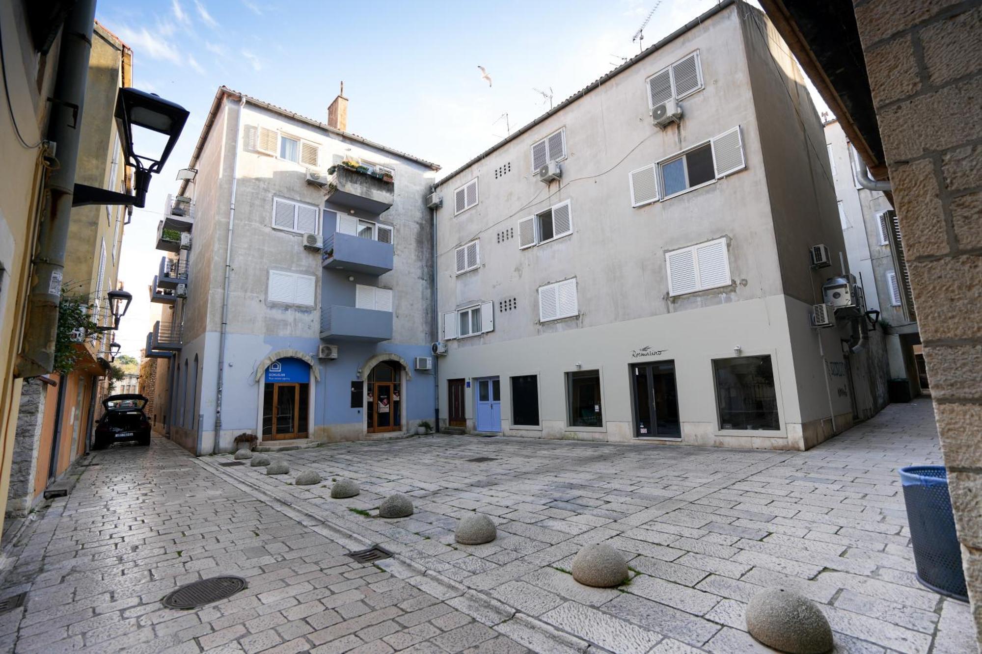 Apartment Kaya Prime Location In Old Town Zadar Bagian luar foto