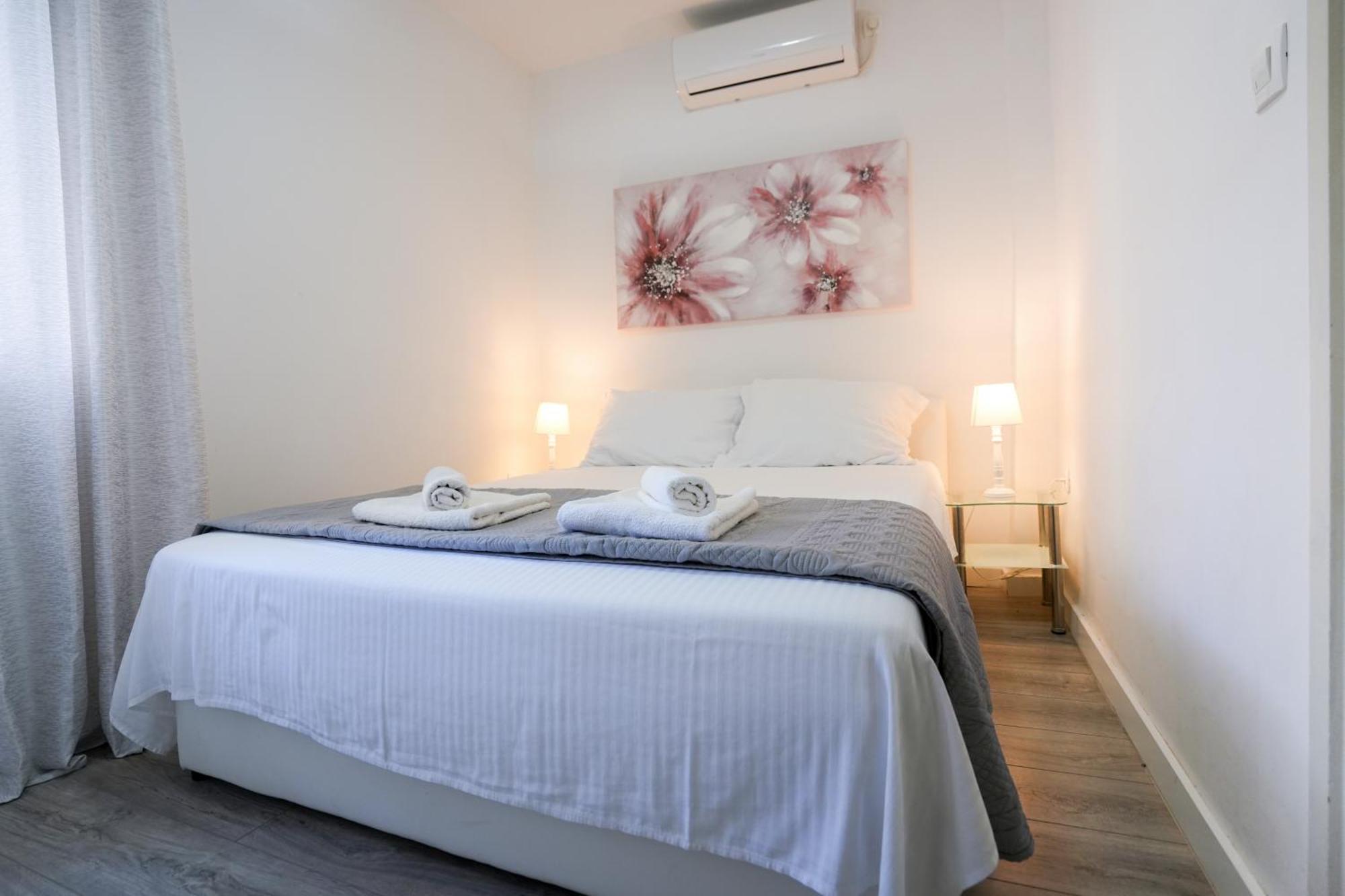 Apartment Kaya Prime Location In Old Town Zadar Bagian luar foto